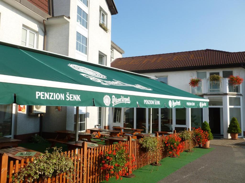 Penzion Senk Pardubice Exterior photo